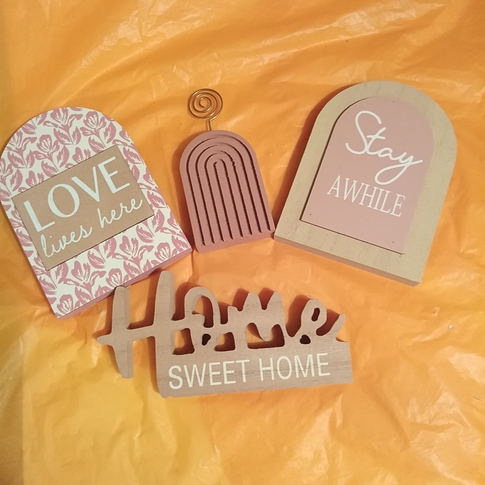Home Sweet Home Decorative Set - Pink and Tan